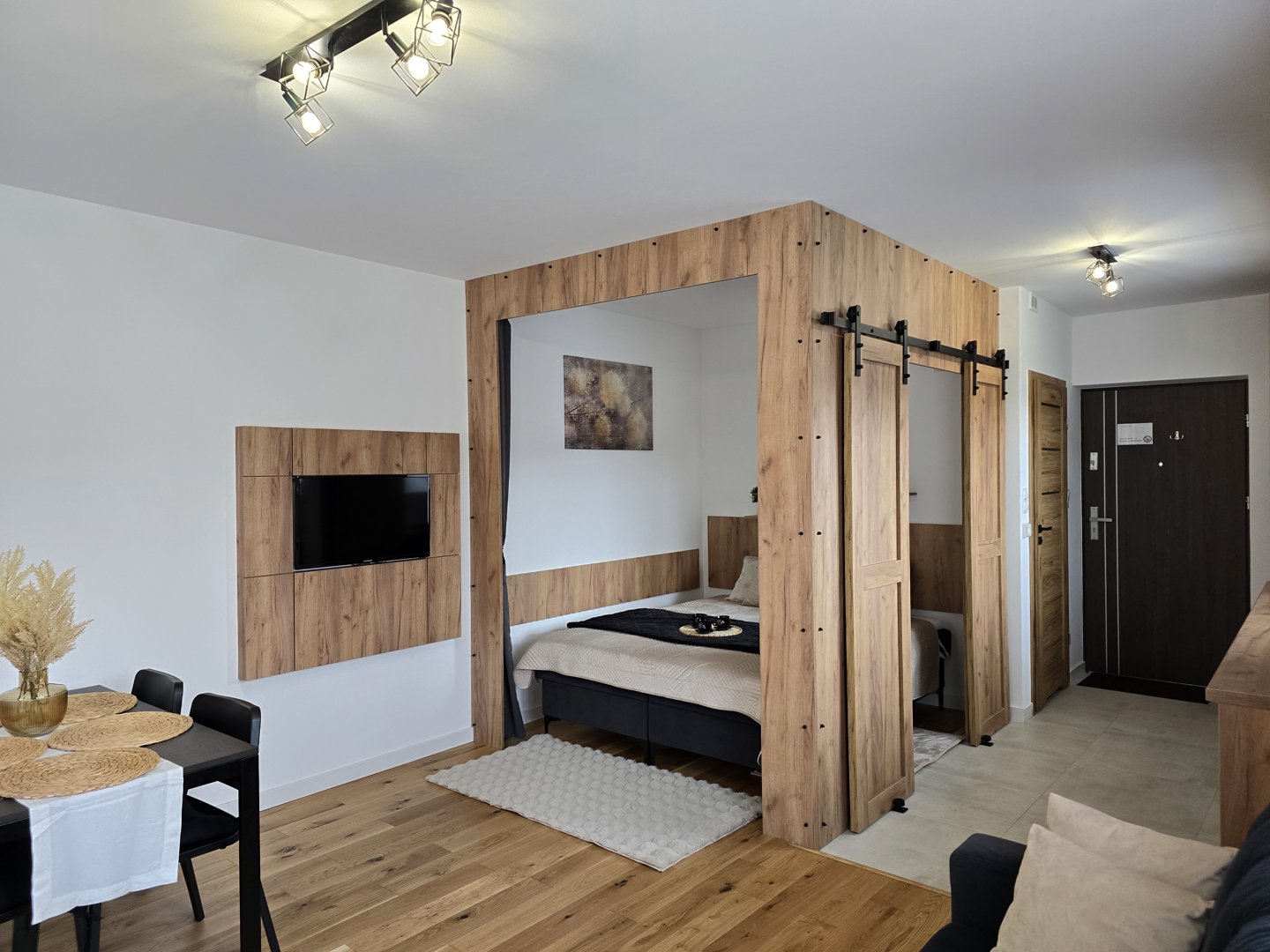 Apartament z zabudową części sypialnej duży balkon na 1 piętrze piękny widok na g&oacute;ry