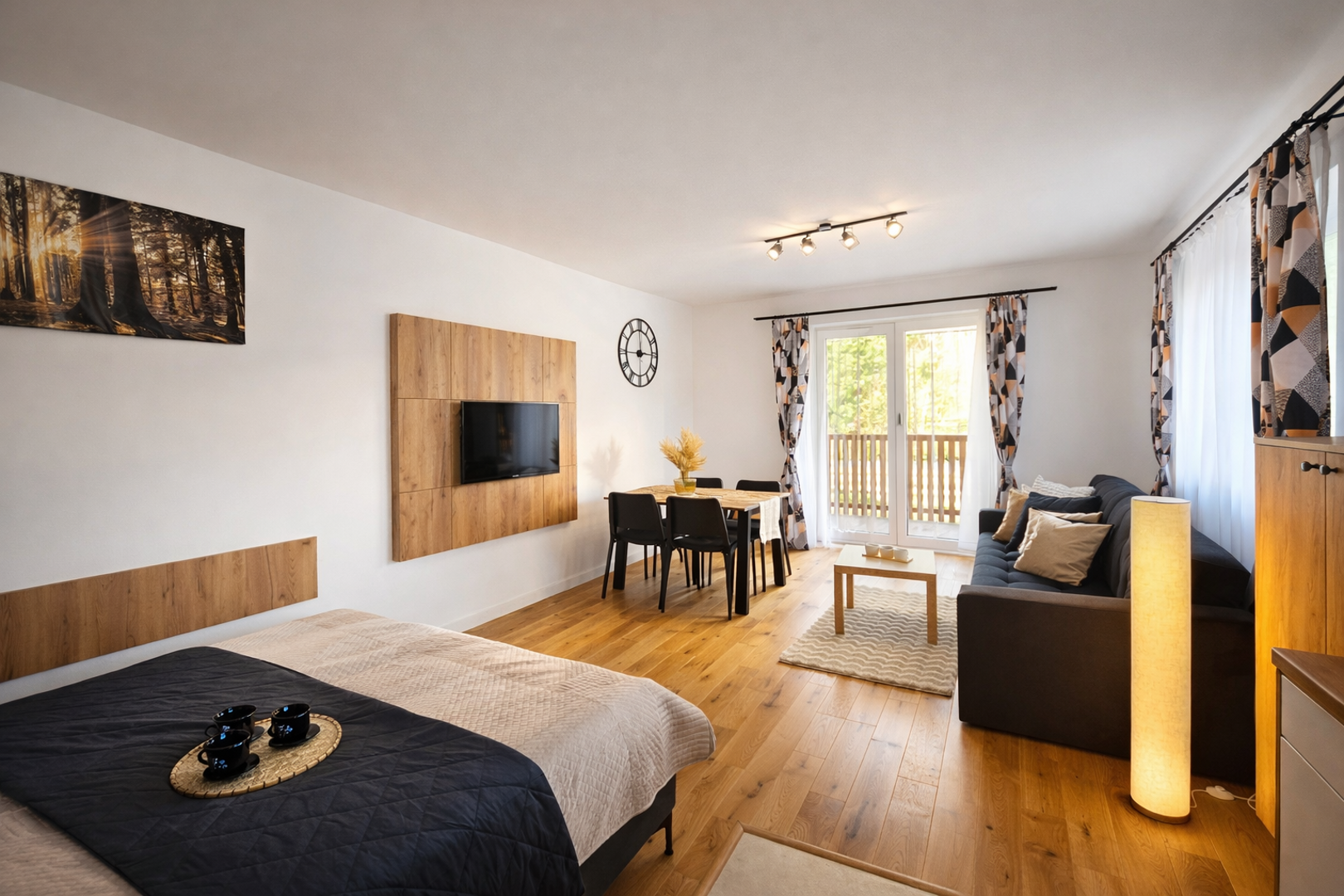 Apartament z dużym balkonem na 1 piętrze z pięknym widokiem na g&oacute;ry